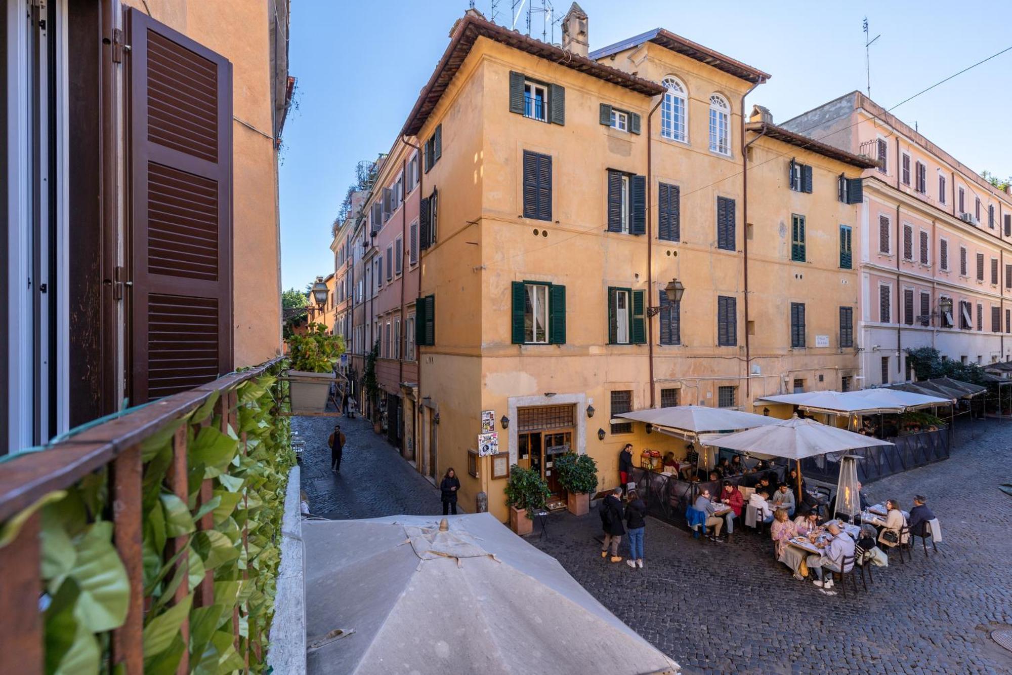 As Feel - Designer Two-level In The Heart Of Trastevere Apartment